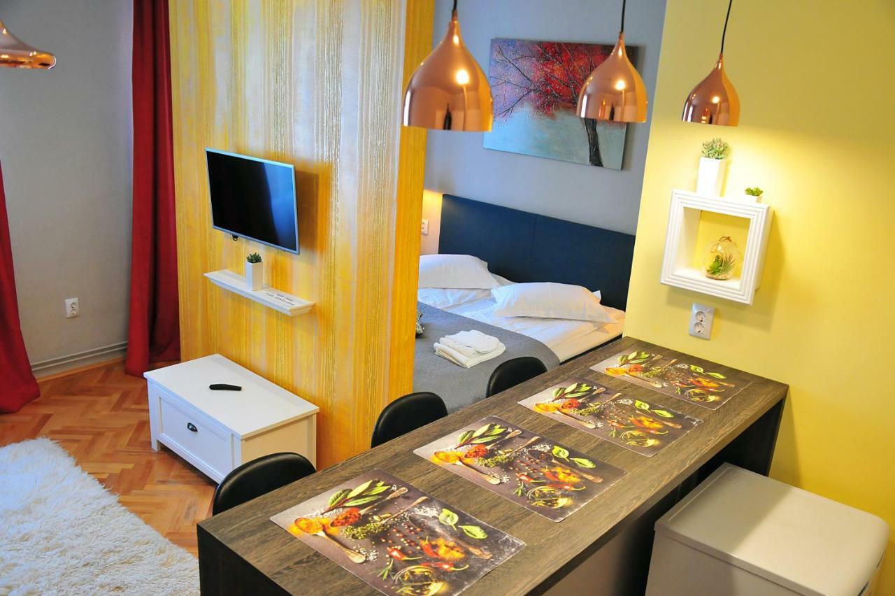 Ronis Apartments Sibiu Exteriör bild
